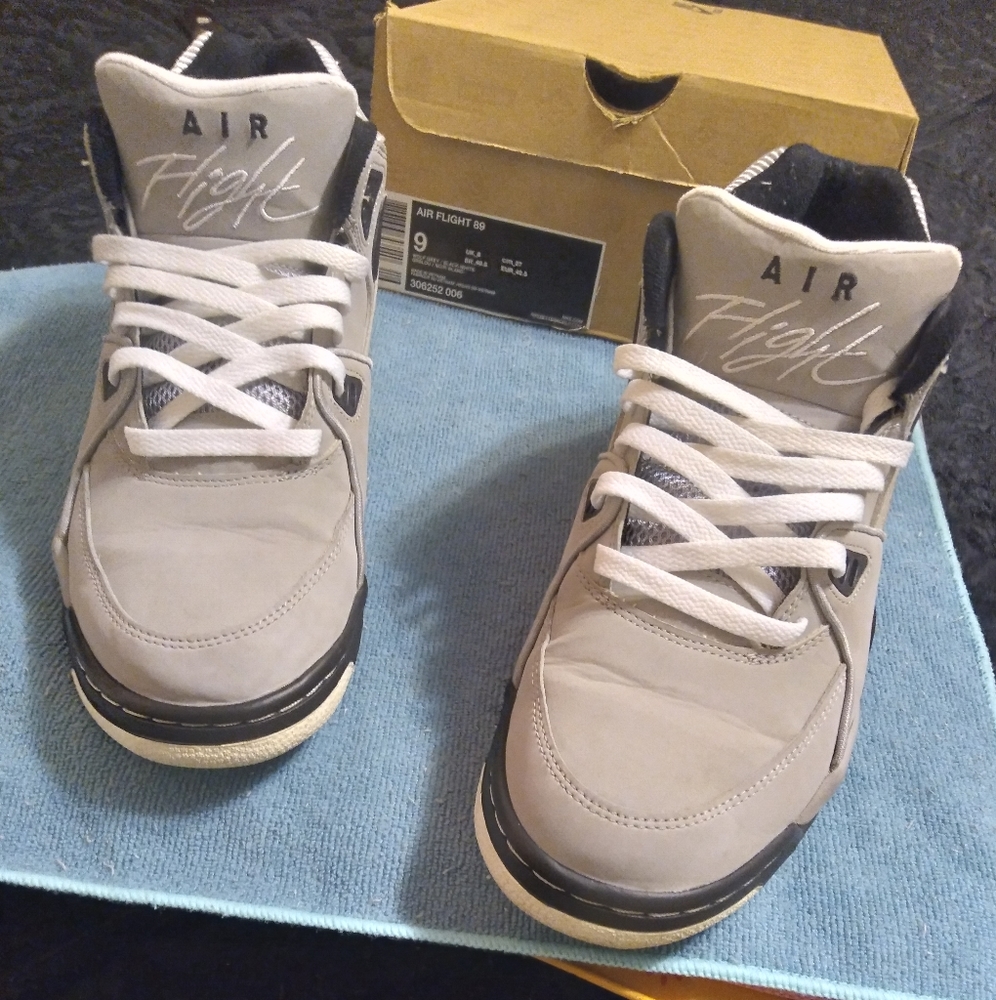 Nike Air Flight '89 Shoes